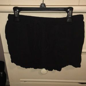 black flowy shorts